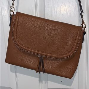 Crossbody purse